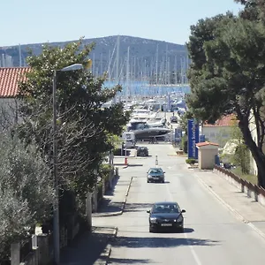 A&a Biograd na Moru